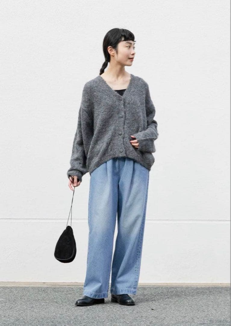 美品　かぐれ　フェードデニムイージーパンツ