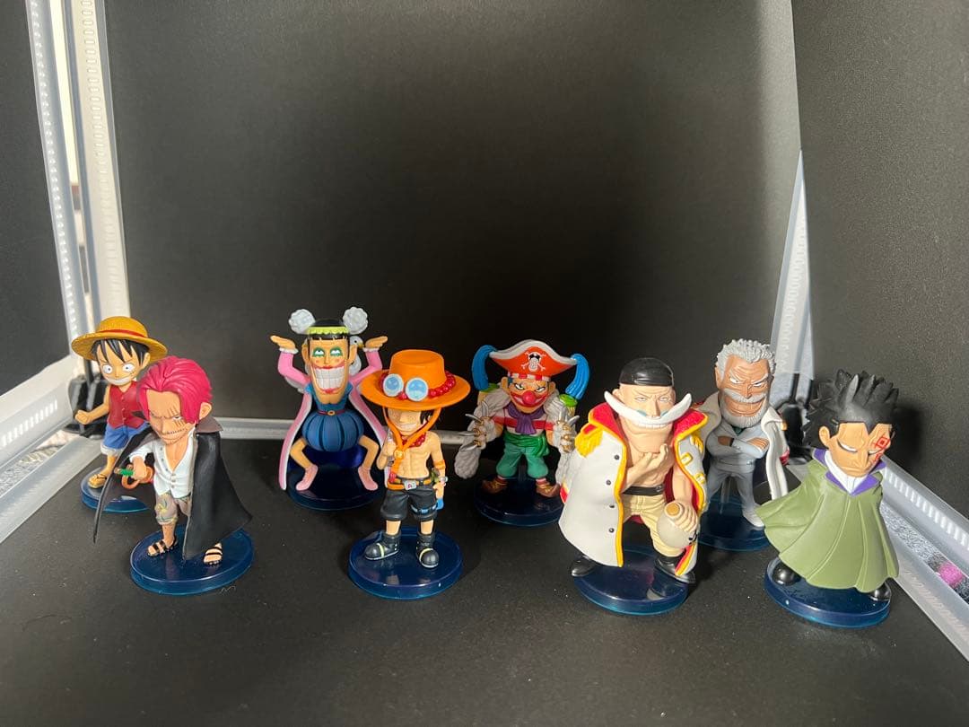 ワンピース ワールドコレクタブルフィギュア vol.1 の8体セット 1073001720030194_04_2827w.jpeg