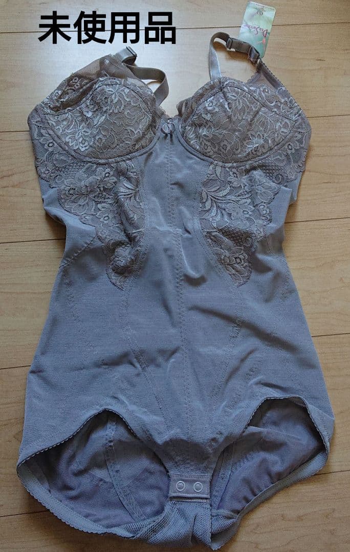 ダイアナの補正下着ボディースーツ【未使用品】C85LL グレー - メルカリ