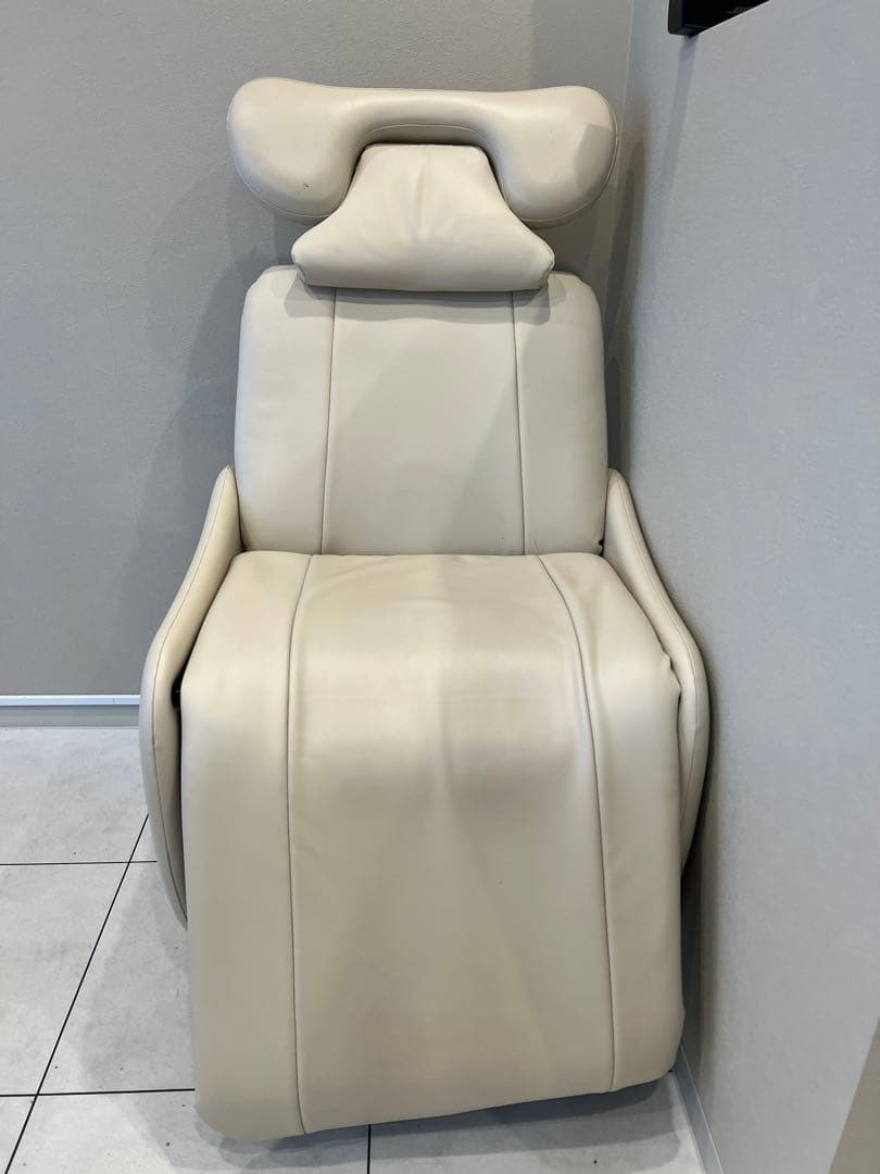 【タカラベルモント製　アイラッシュリクライニングチェアリーチェ】美品