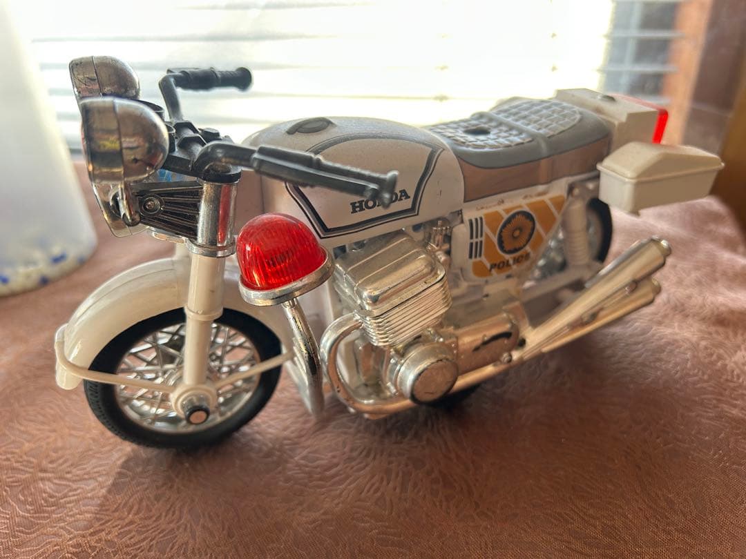 ホンダ バイクモデル ホワイト