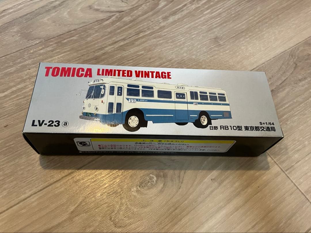 トミカ LV-23a 日野 RB10型 未開封