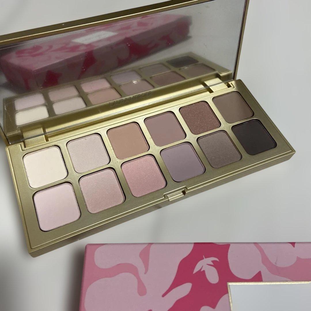 LAURA MERCIER アイシャドウパレット 12色