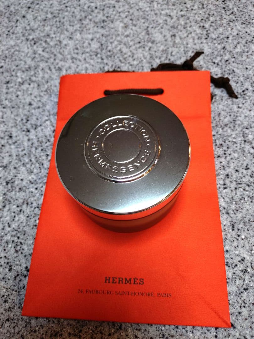 HERMES MUSC PALLIDA ボディクリーム 200ml Musc Pallida Perfumed body cream - 6.76 fl.oz | Hermès USA