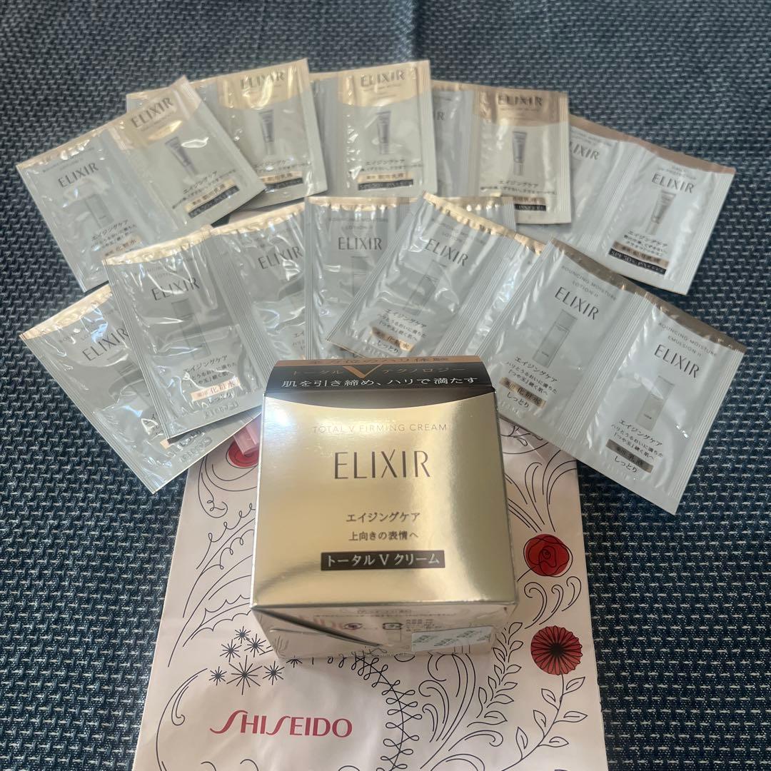 エリクシールトータルＶファーミングクリーム　本体50g+化粧水&乳液サンプル付き