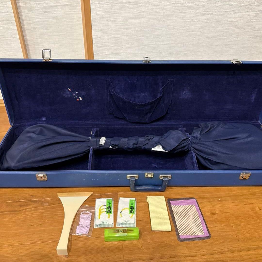 三味線 地唄 中棹 破れなし ハードケースと付属品付き