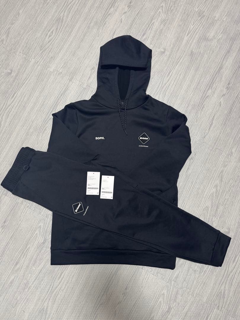 F.C.Real Bristol セットアップ　超美品　即完売