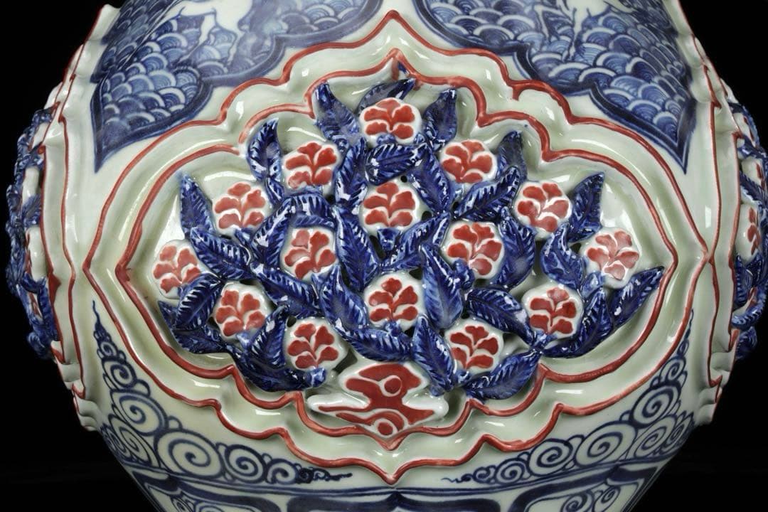 壺 中国古玩 青花釉裏紅透彫花弁麒麟紋壺 唐物 飾壺 花瓶 時代物 古