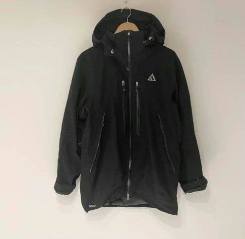 そかん様　NIKE ACG GORE-TEX SHELL JACKET