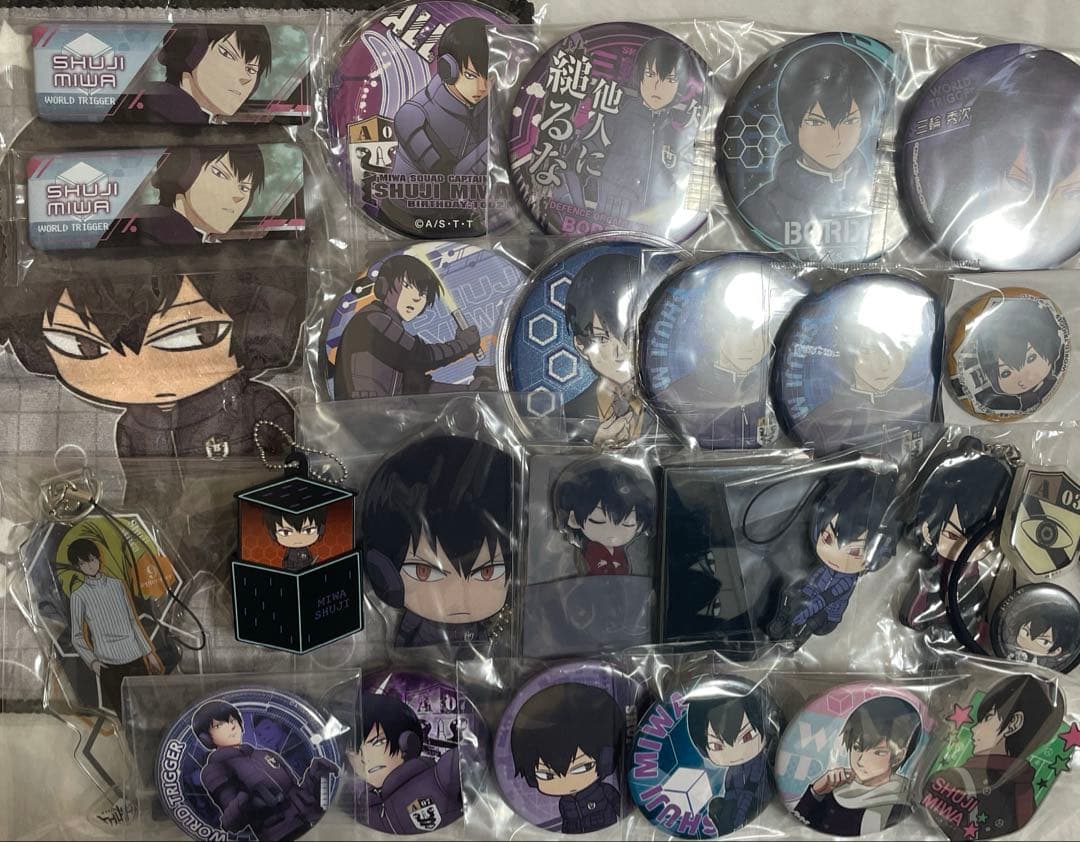 ワールドトリガー ワートリ　三輪　缶バッジ　キーホルダー　タオル