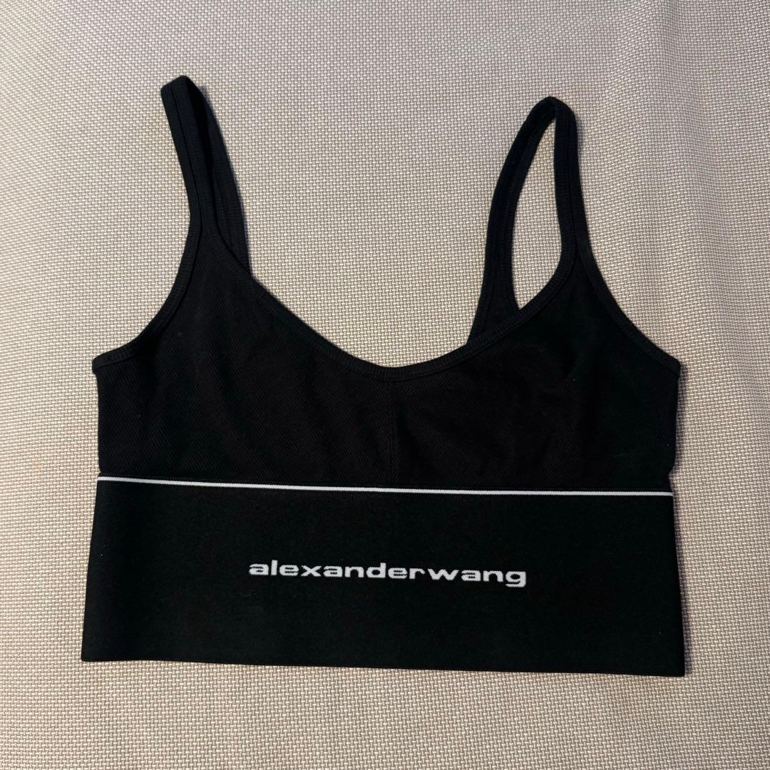 アレキサンダーワン　/ ベアトップ