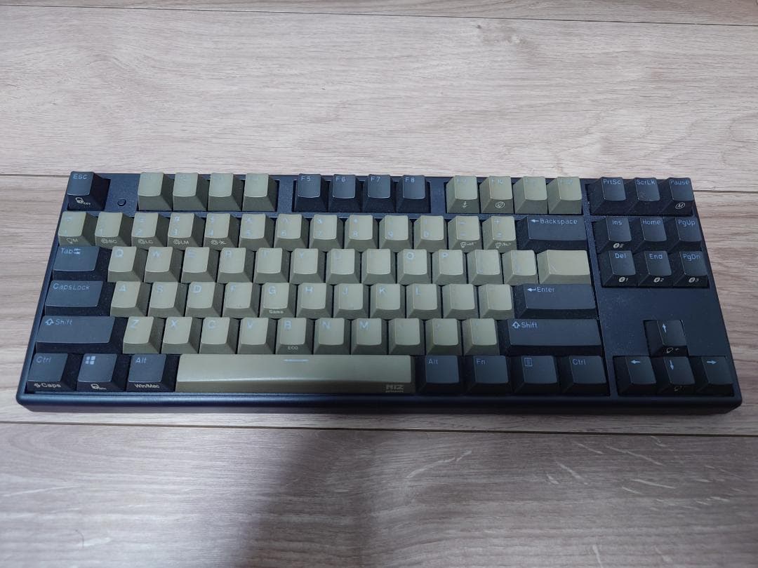 Niz plum X87EC(RGB) keyboard [中古]