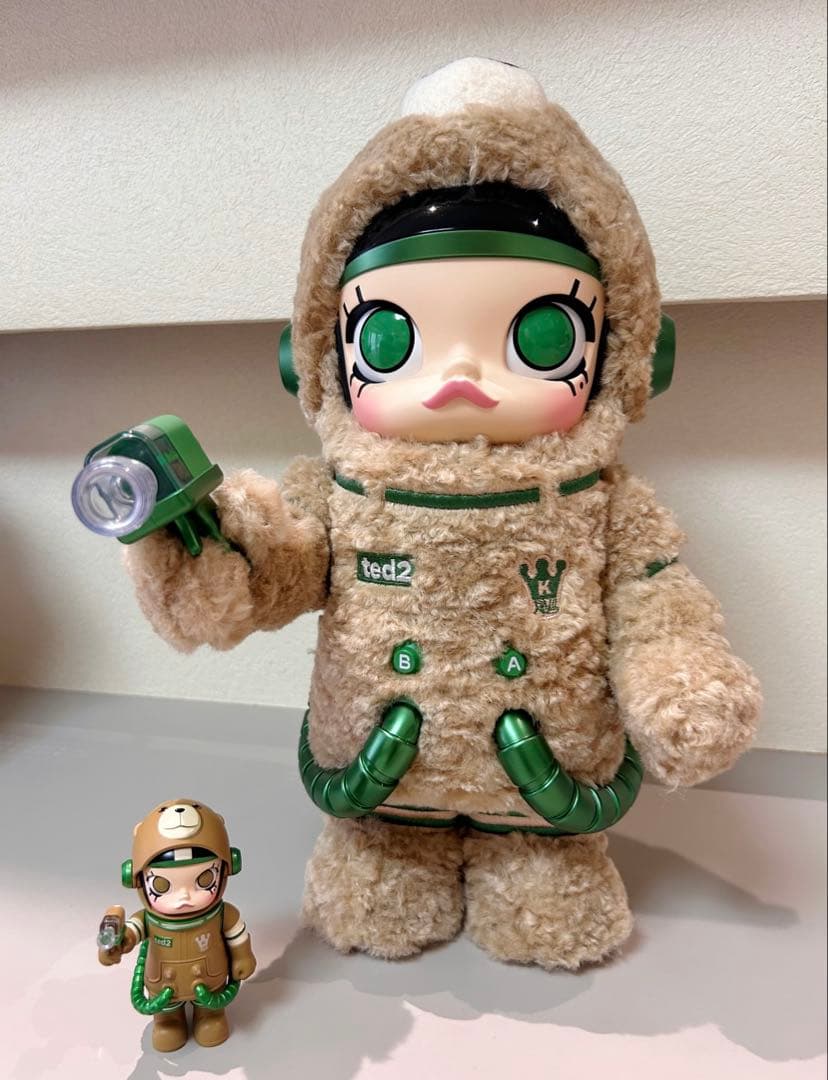 POP MARTポップマートMEGA SPACE MOLLY 400% Ted2