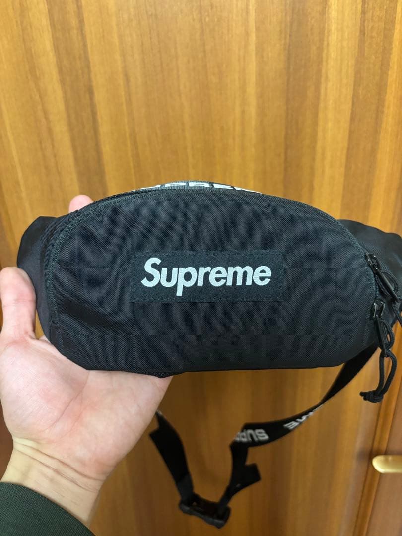バッグ Supreme Small Waist Bag 22AW Black