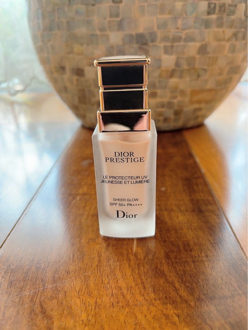 ディオール　Dior プレステージ ホワイト ル プロテクター UV ルミエール