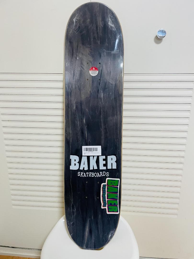 台湾製無地黒デッキテープ付き BAKER ベーカースケートボード 8.0