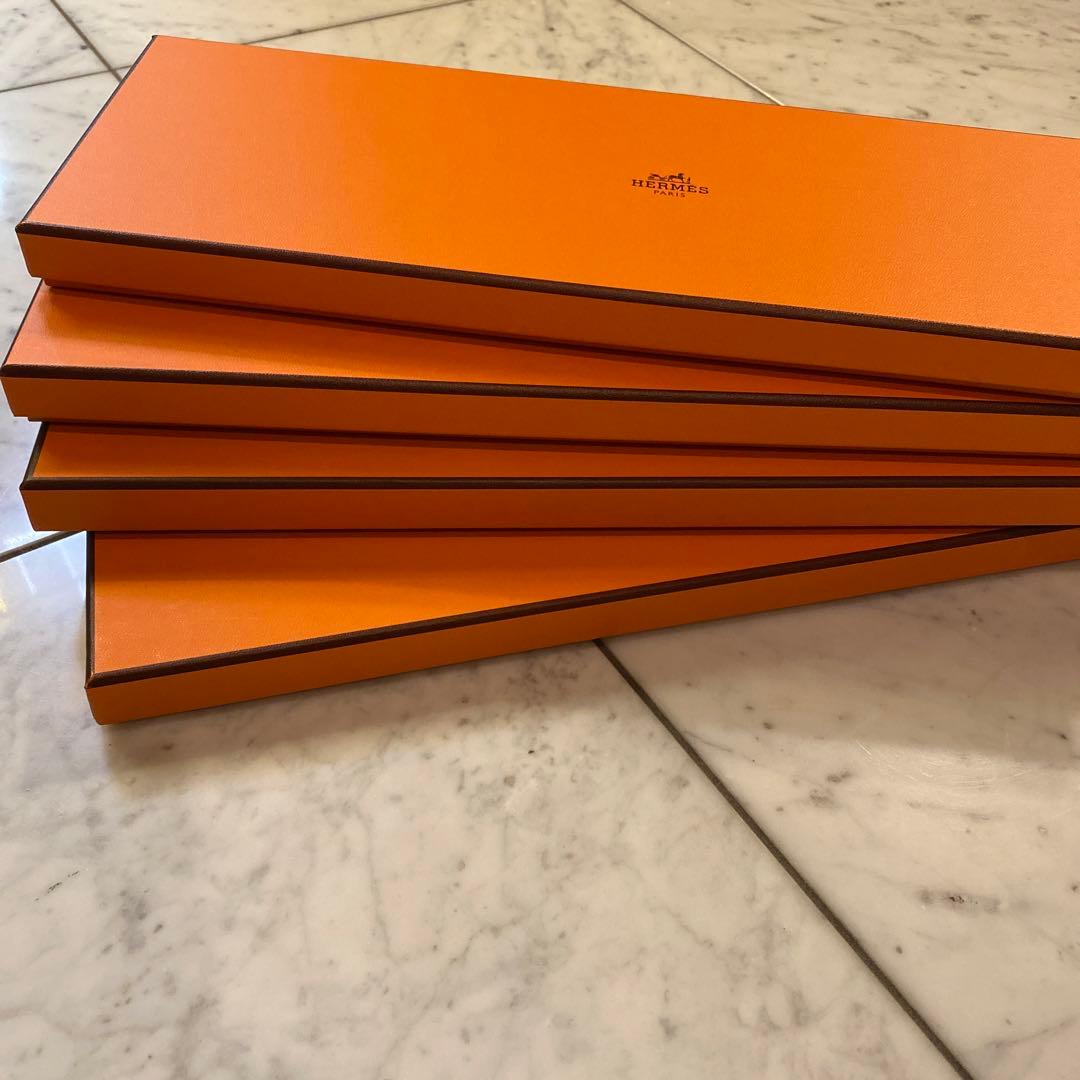 エルメス ネクタイ空箱4箱、紙袋2枚 - メルカリ