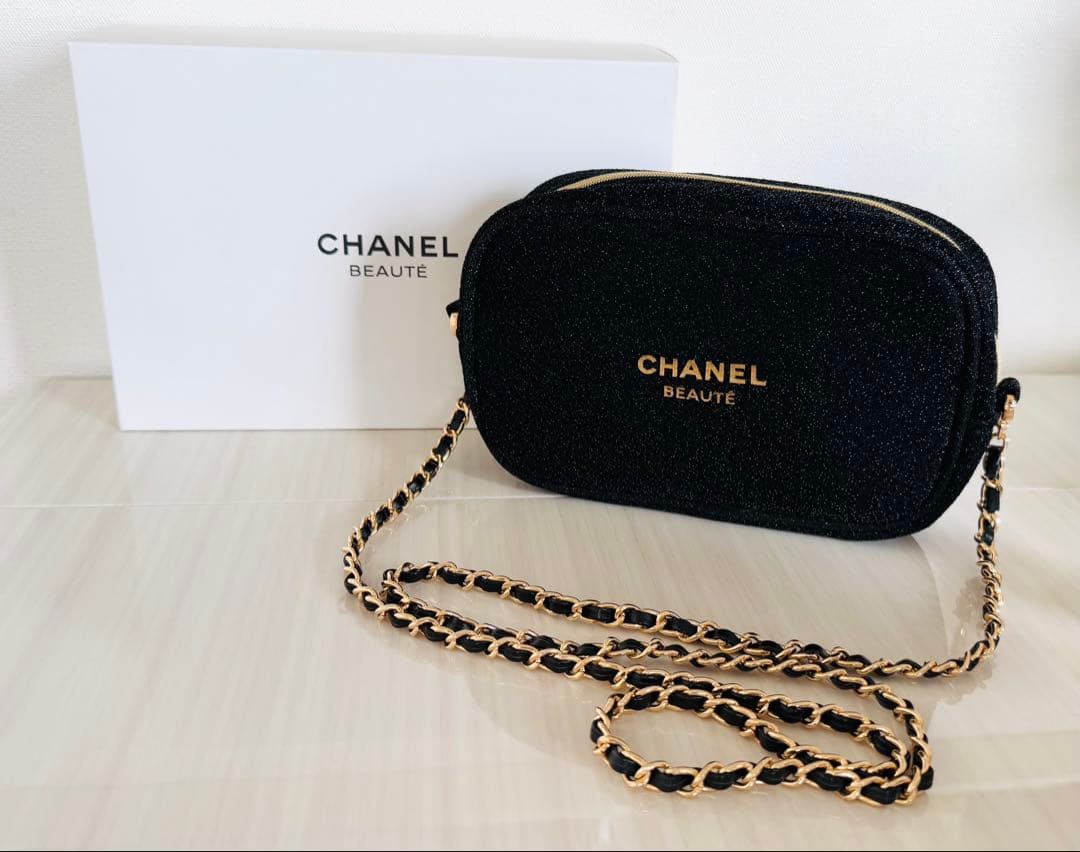 CHANEL 黒ノベルティコフレポーチ☆新品ラメ入りショルダーストラップ