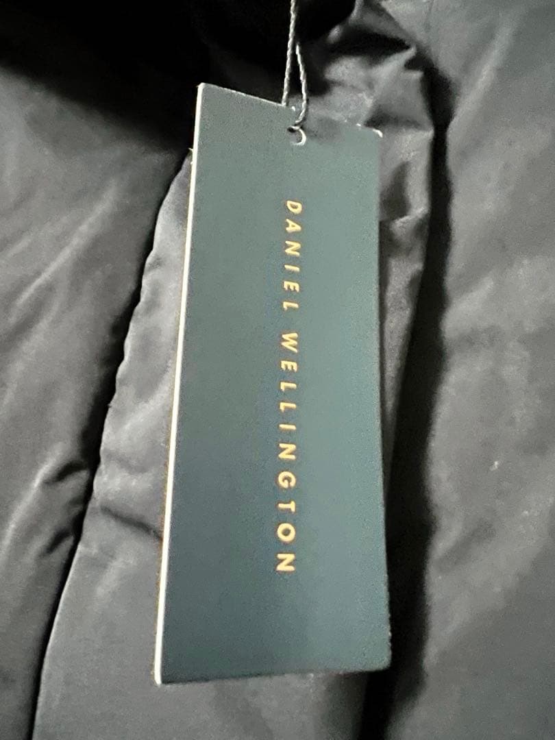 新品未使用Daniel Wellington ダニエルウェリントン ダウンM 黒