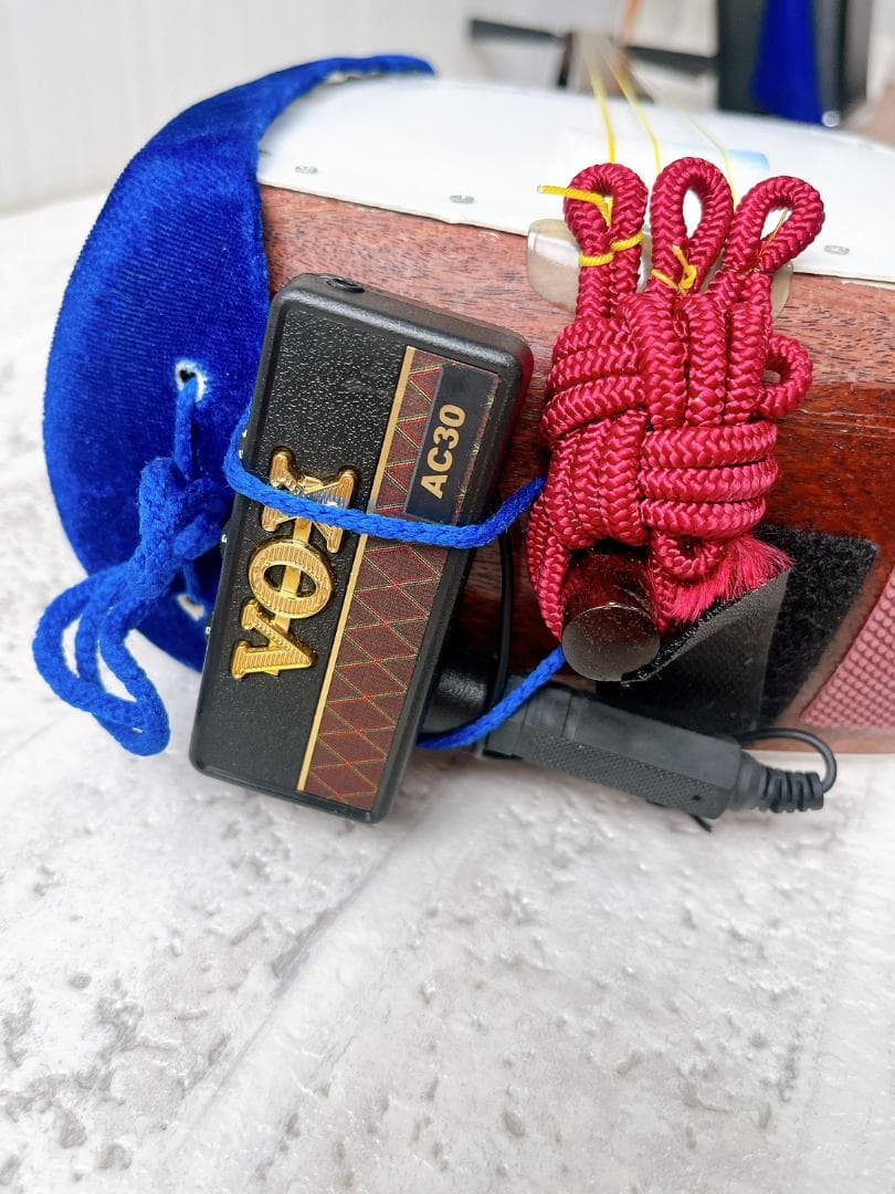 エレキ三味線 独自制作｜VOXアンプ＆撥＆ハードケース付き