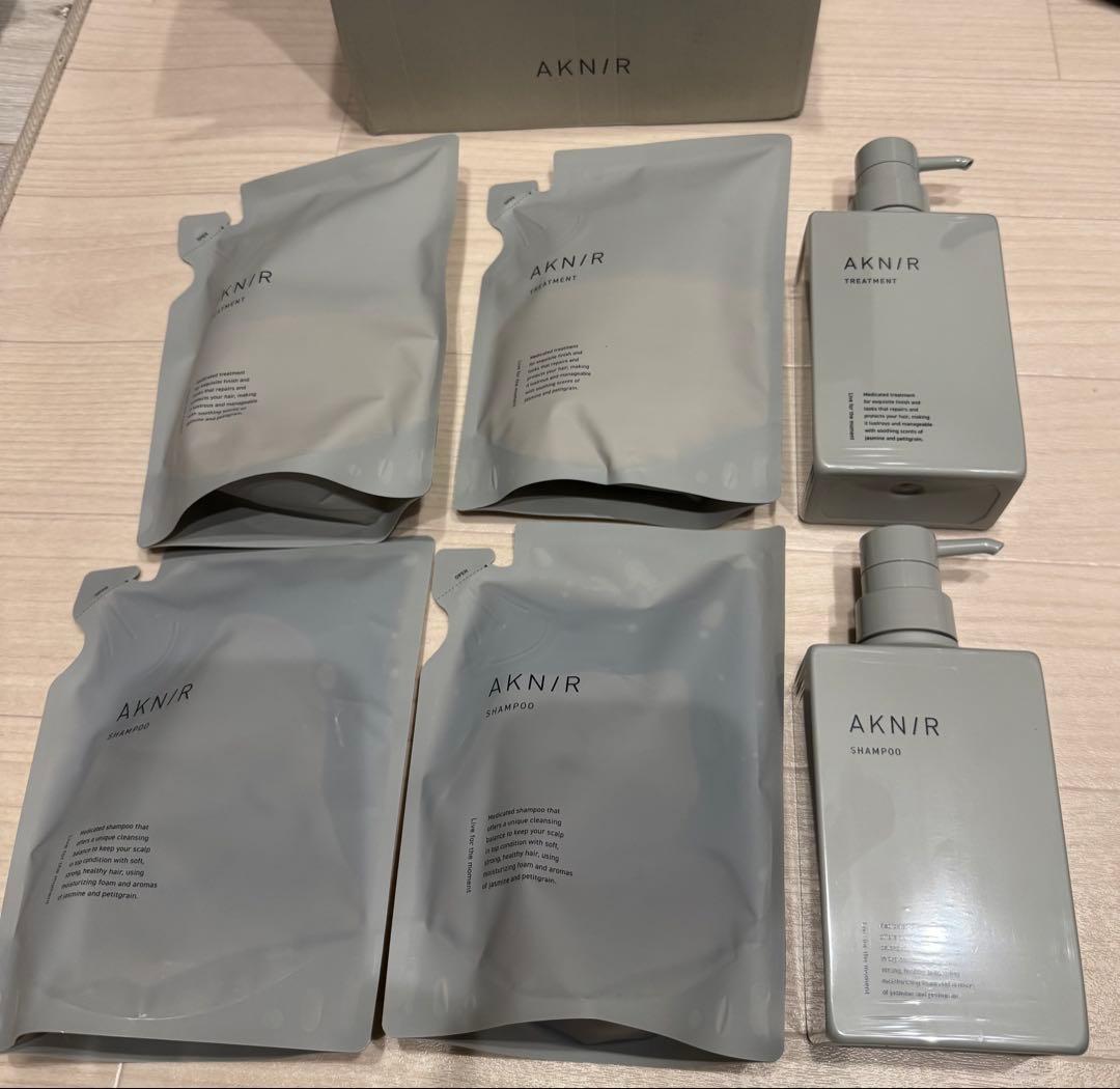 未使用☆AKNIR シャンプー&トリートメント詰替 各2個付き