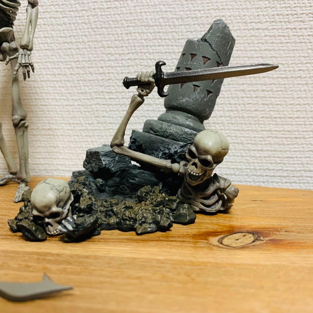 海洋堂 特撮 リボルテック 骸骨剣士 フィギュア - メルカリ