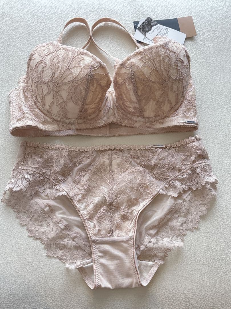 ブラデリスニューヨーク ブラ&ショーツセット D70 STEP3 ベージュ