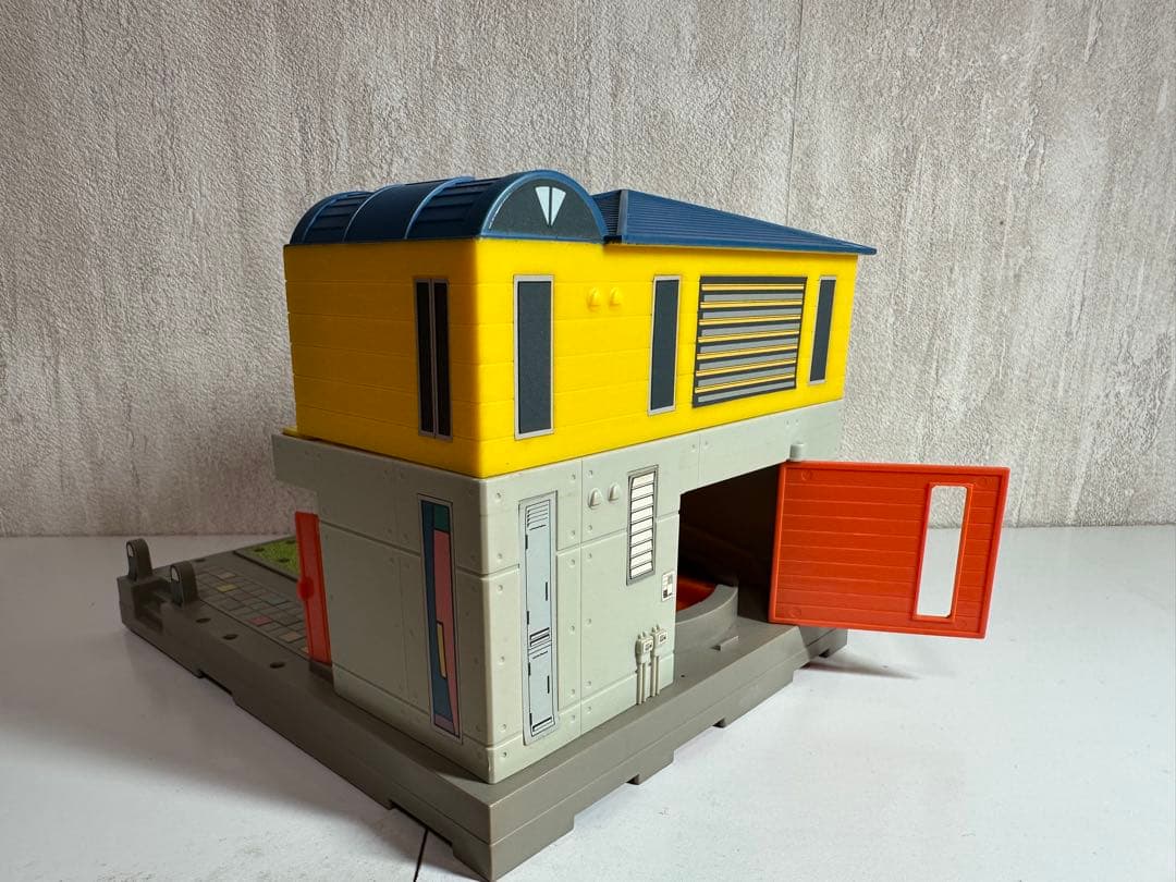 D-13 モータートミカ タウンハウス - メルカリ