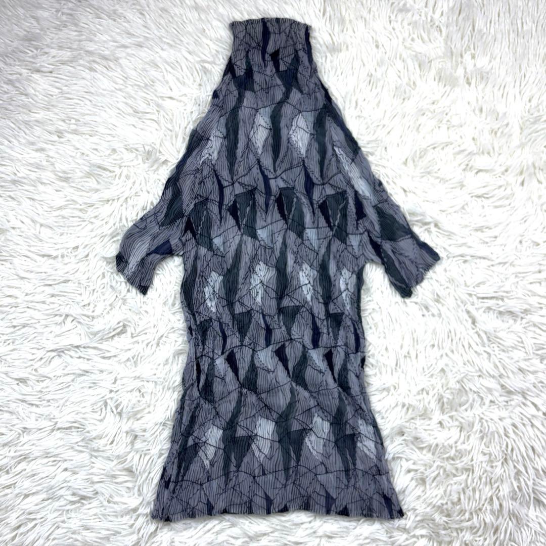 美品 イッセイミヤケ プリーツプリーズ 変形 カットソー 半袖 サイズ2 総柄 プリーツプリーズ 変形 カットソー 長袖 イッセイミヤケ PLEATS PLEASE