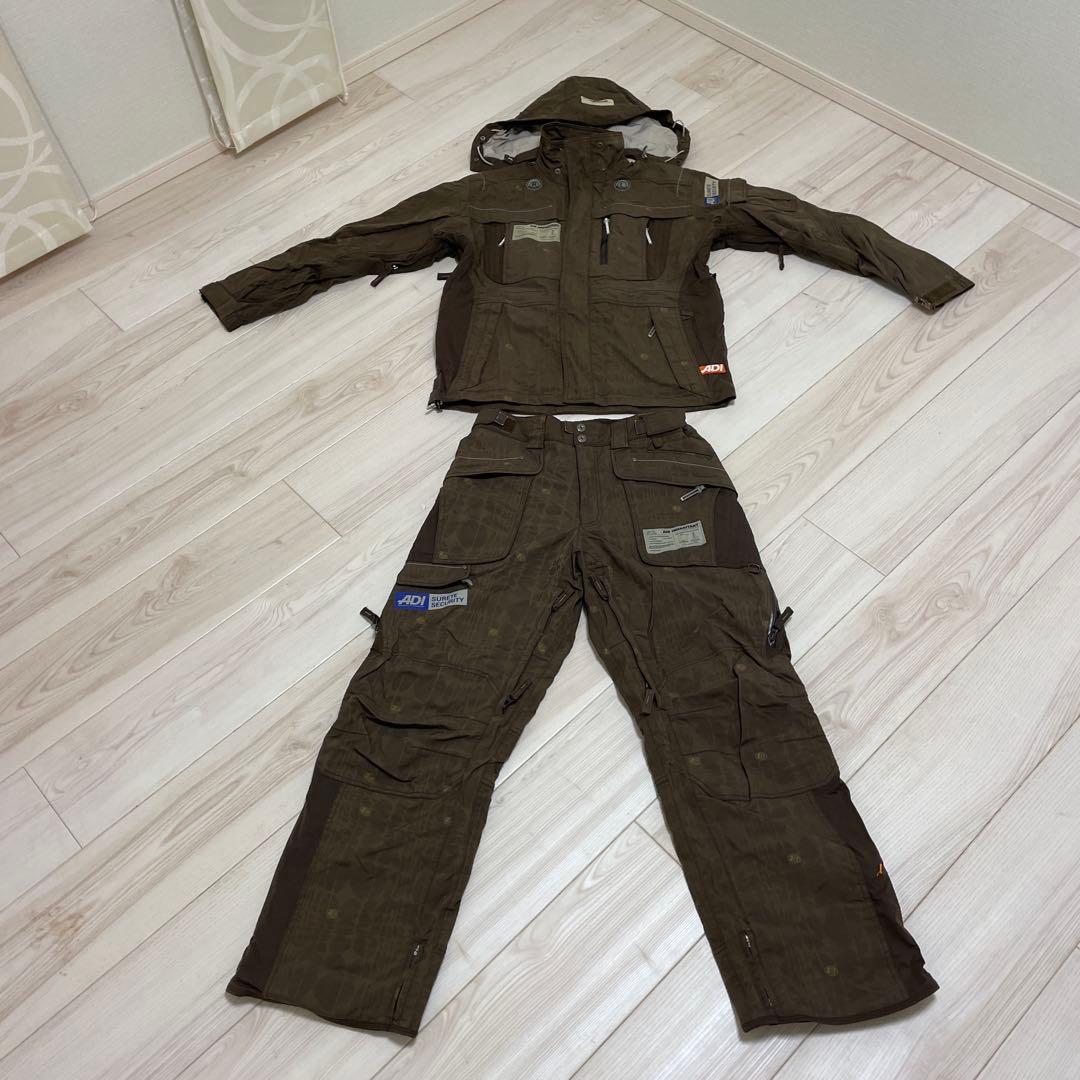 インハビタント スノーボードウェア 上下セット