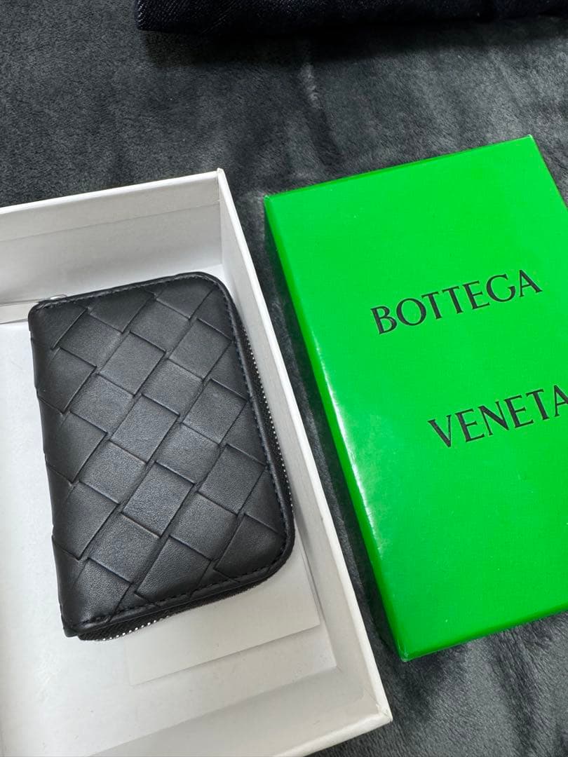 ボッテガヴェネタ イントレチャート ケース　ラウンドジップ　ミニ財布