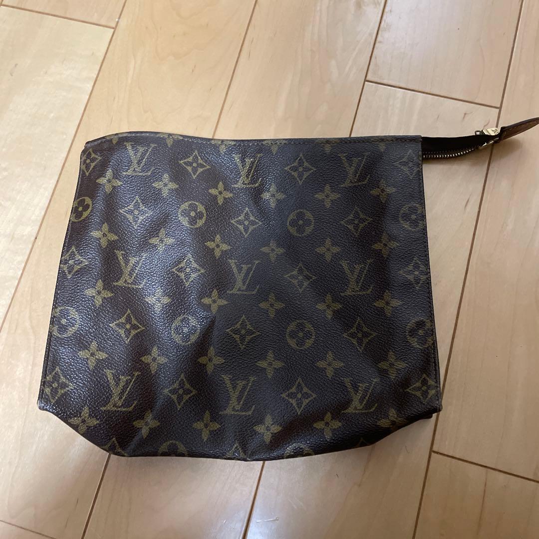 LOUIS VUITTON トラベルポーチ