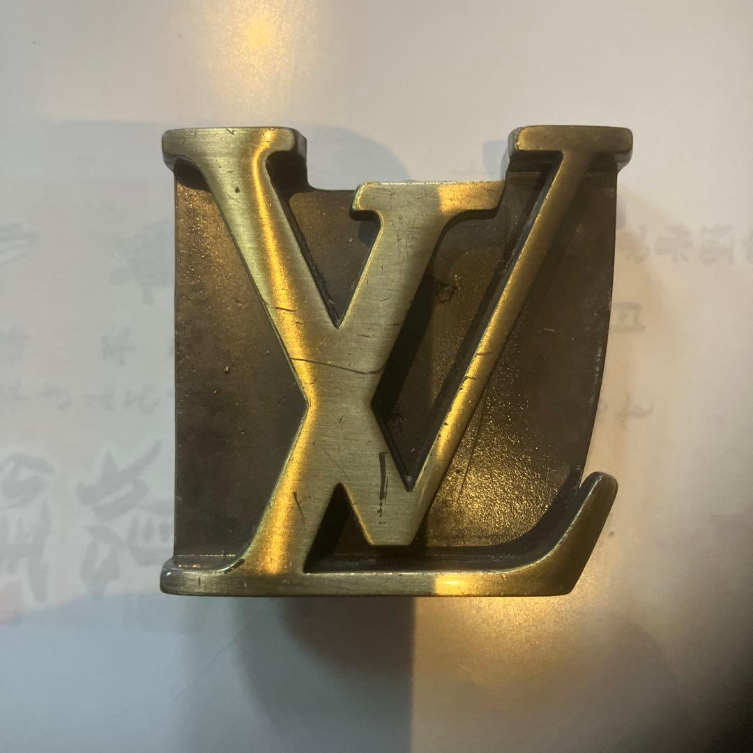 LOUIS VUITTON ゴールドバックル