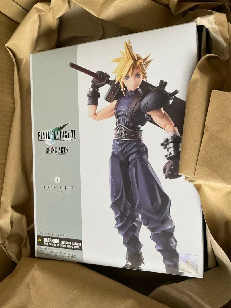 未開封ファイナルファンタジー VII クラウド フィギュア