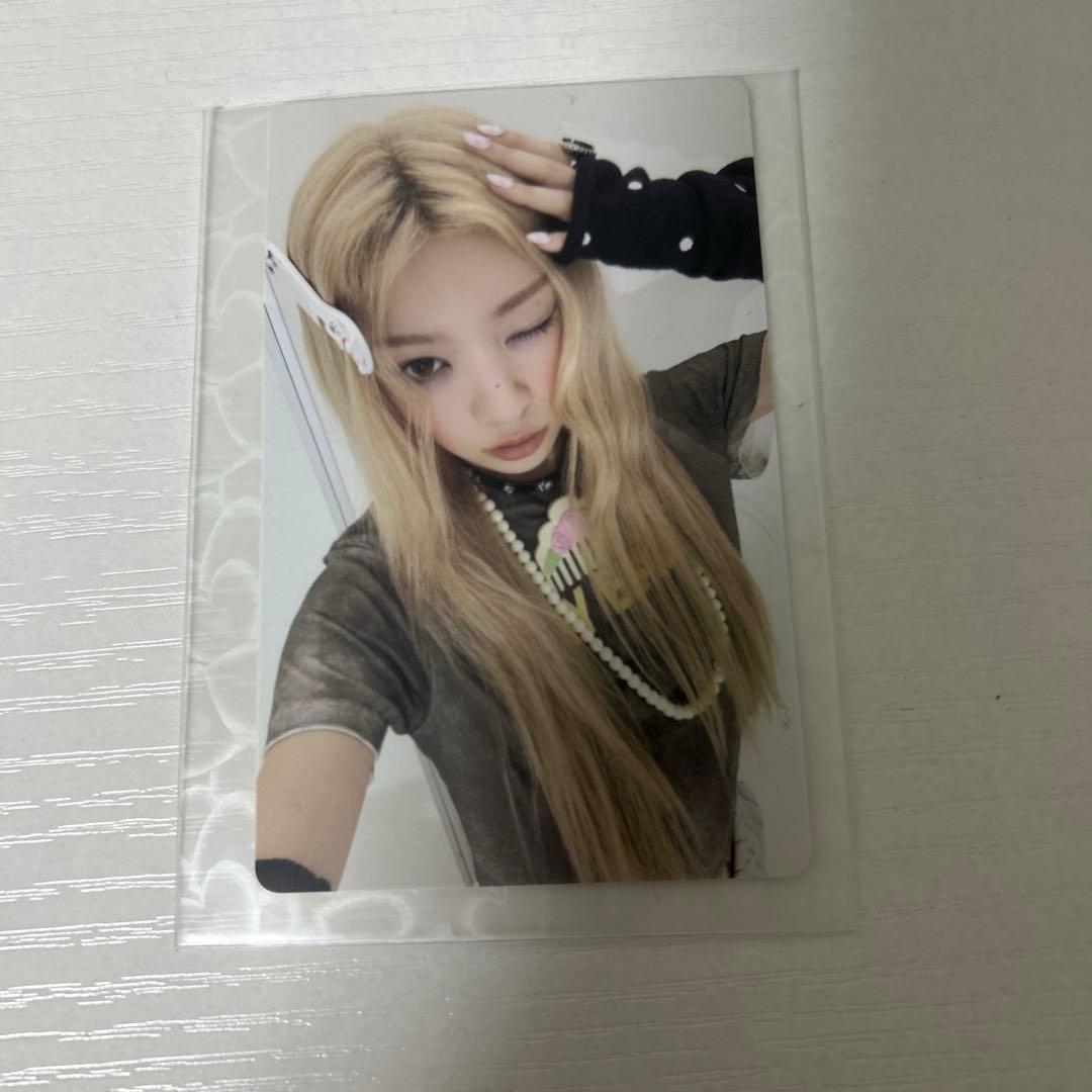 ILLIT モカ トレカ NOT CUTE ANYMORE - メルカリ