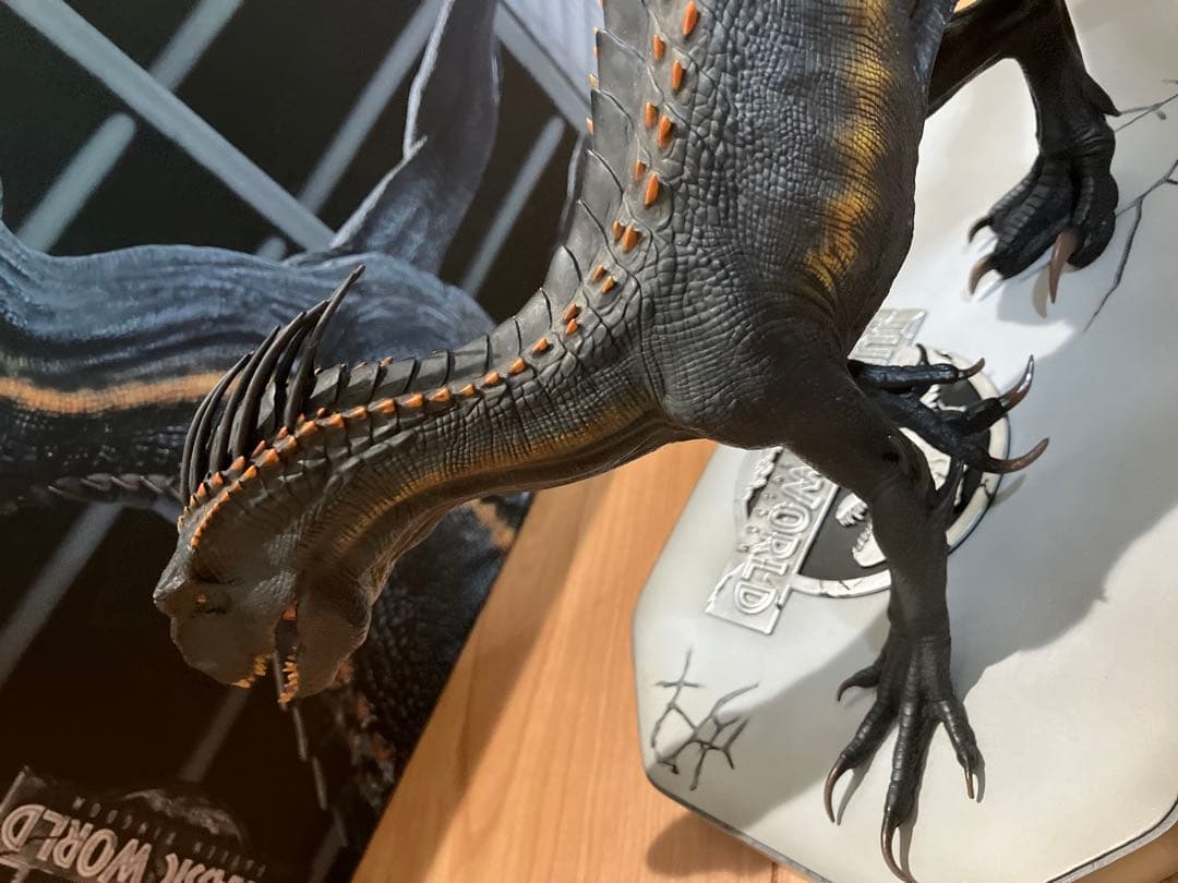W-DRAGON インドラプトル スタチュー フィギュア ジュラシックワールド