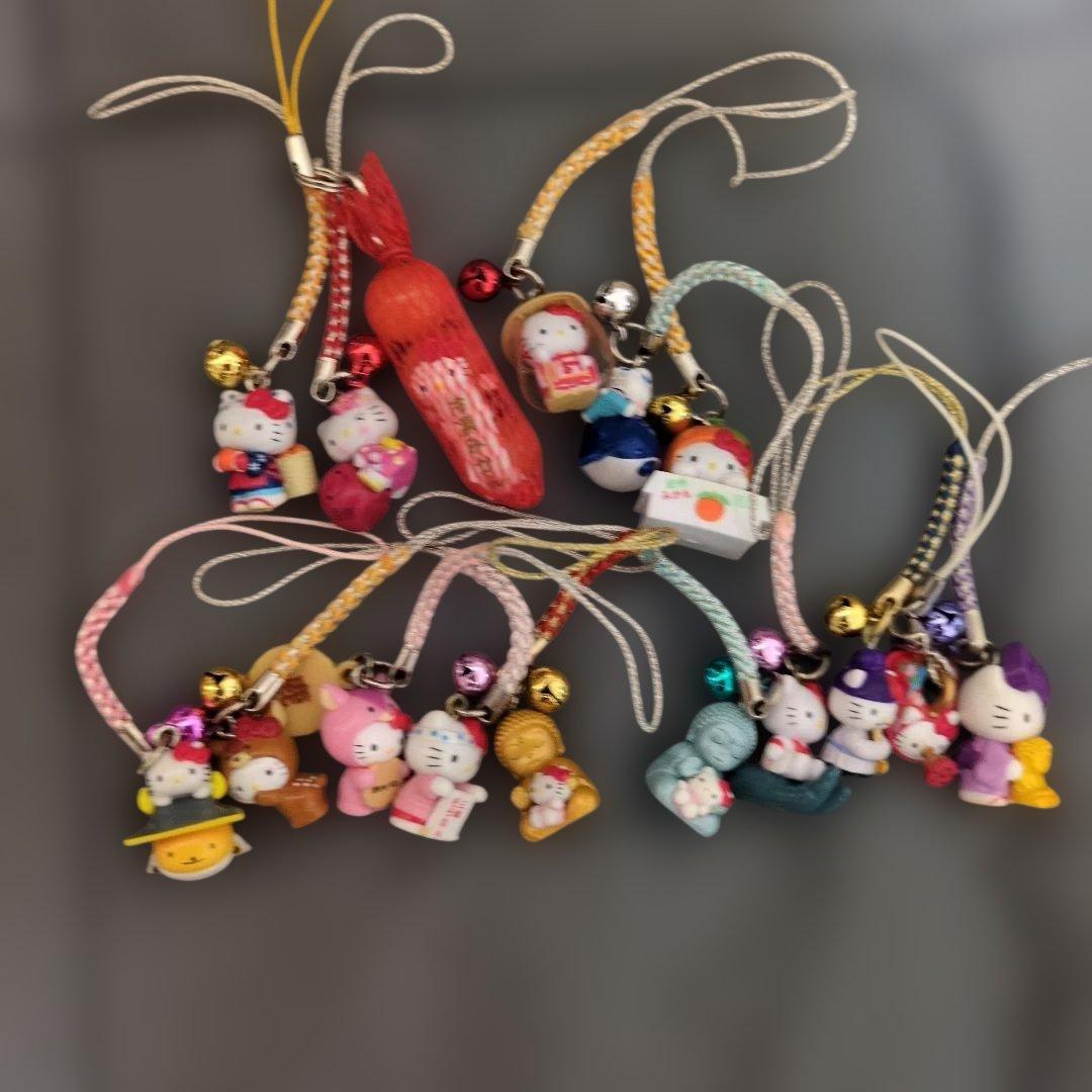 ハローキティ ご当地根付け100個まとめ売り おまけ付き - ハ