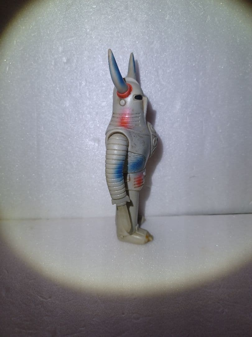 昭和購入物) レッドバロン バイキング3世 ソフビ - メルカリ