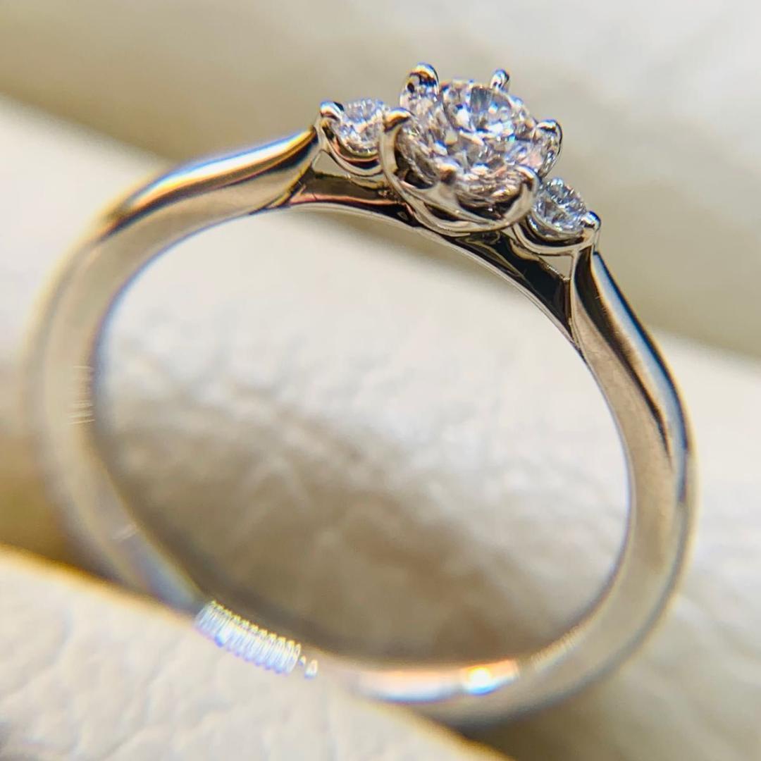 極美品 俄 ダイヤモンド 白鈴 pt950 ダイヤモンド プラチナ リング