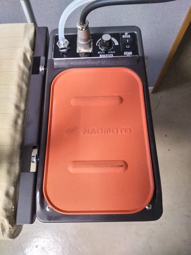 ナオモト(NAOMOTO)バキュームアイロン台 Q-ing - メルカリ