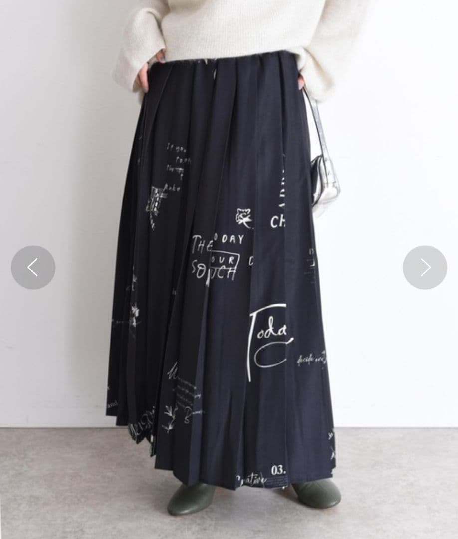 エイミーロウ テキストプリントプリーツスカート