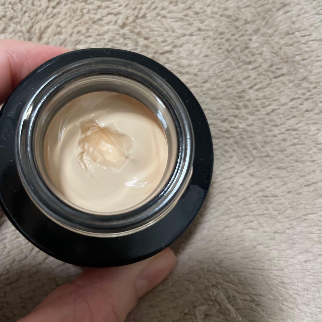 カネボウ ライブリースキンウェアⅡ 220 ライブリースキン ウェアⅡ | KANEBO公式サイト