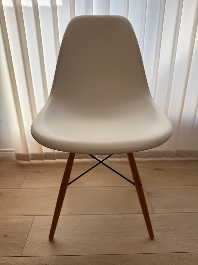 Herman Miller Eames ホワイト