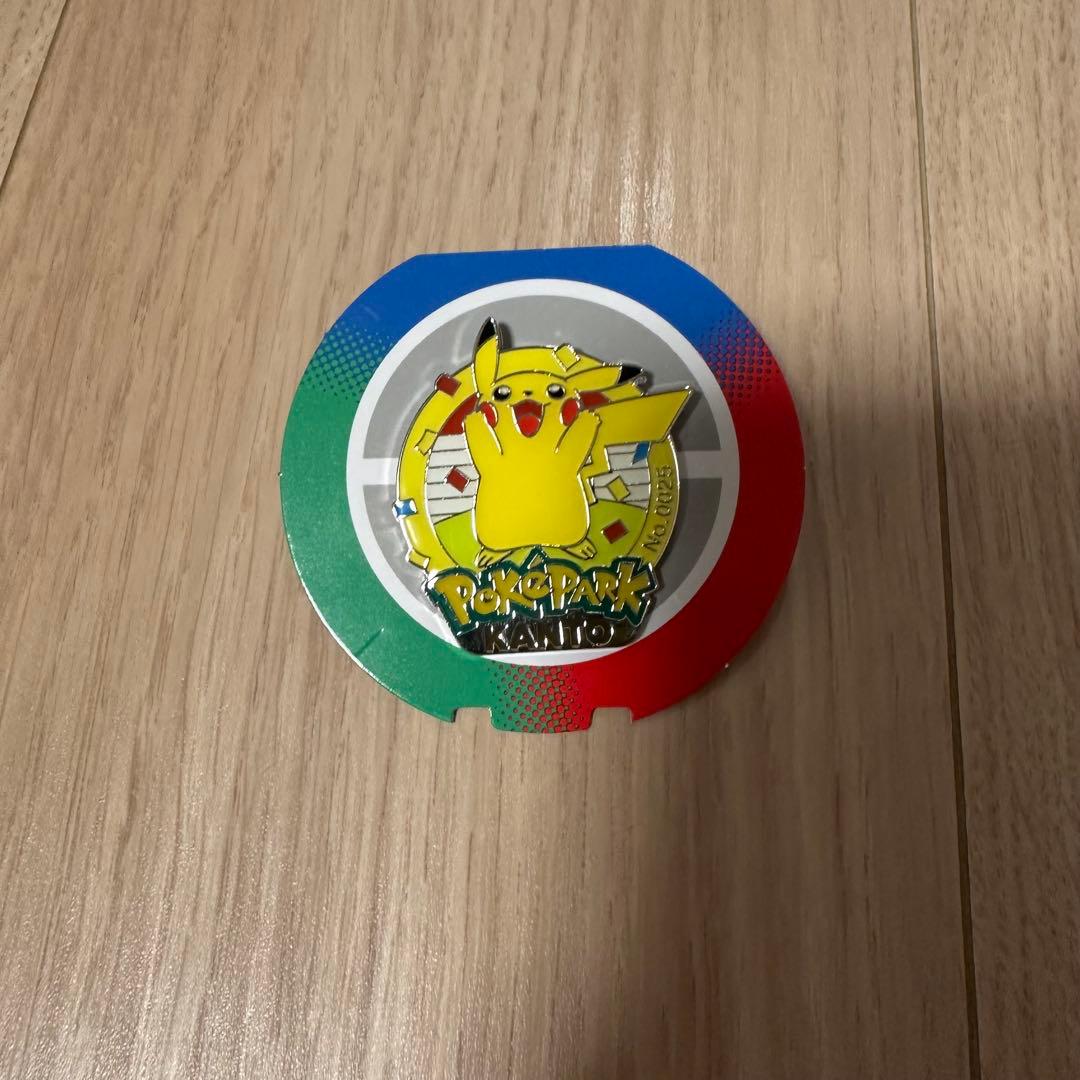 ポケパーク カントー 0025 ピカチュウ　ピンズ ポケモン バッジ