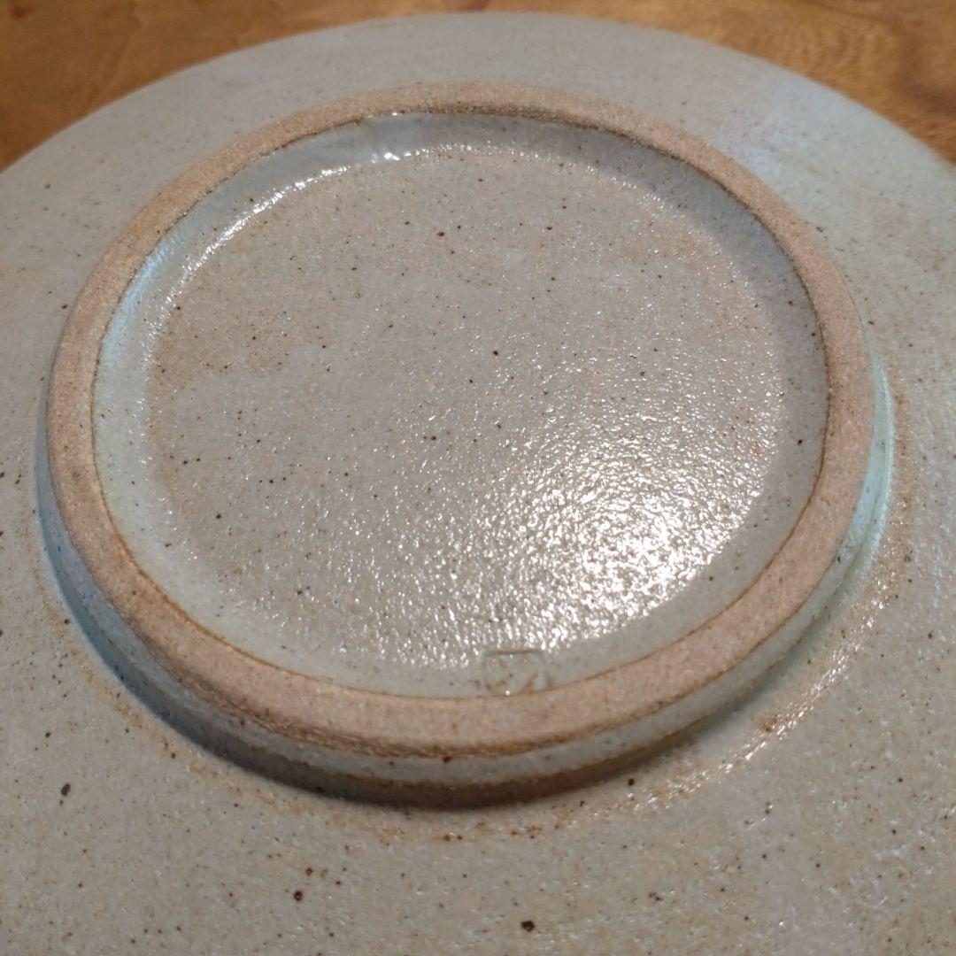 益子『明石庄作』刷毛目鉄絵花紋皿 - メルカリ