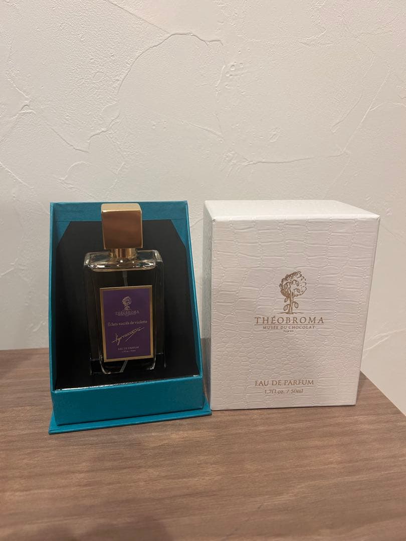 テオブロマ　エクラスクレドヴィオレット　スミレ