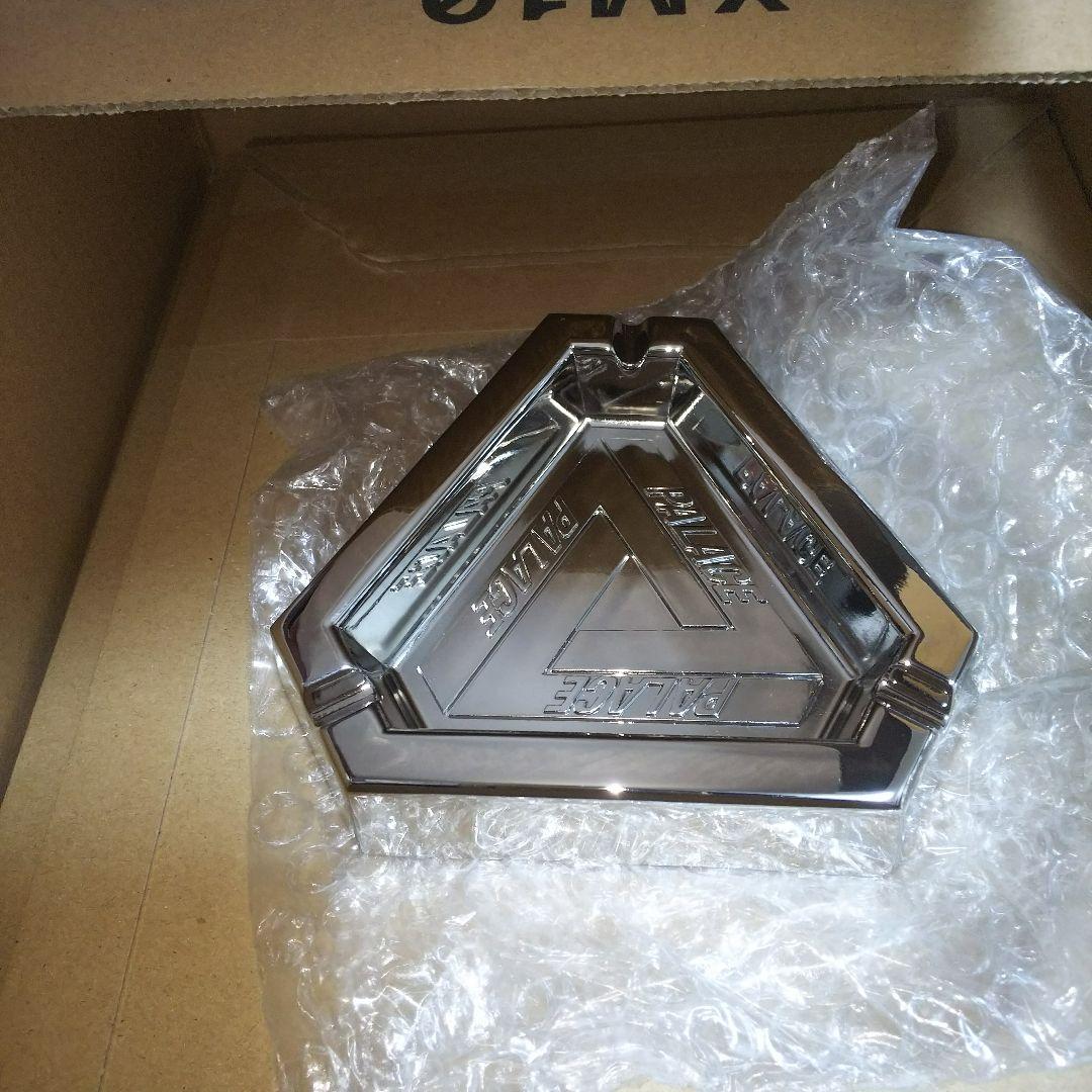 Palace 灰皿 TRI-FERG ASH TRAY SILVER - メルカリ
