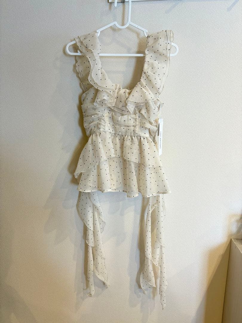 LILY BROWN ペプラムフリルトップス