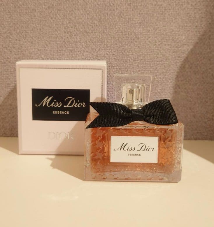 香水(女性用) Miss Dior Essence 50mL
