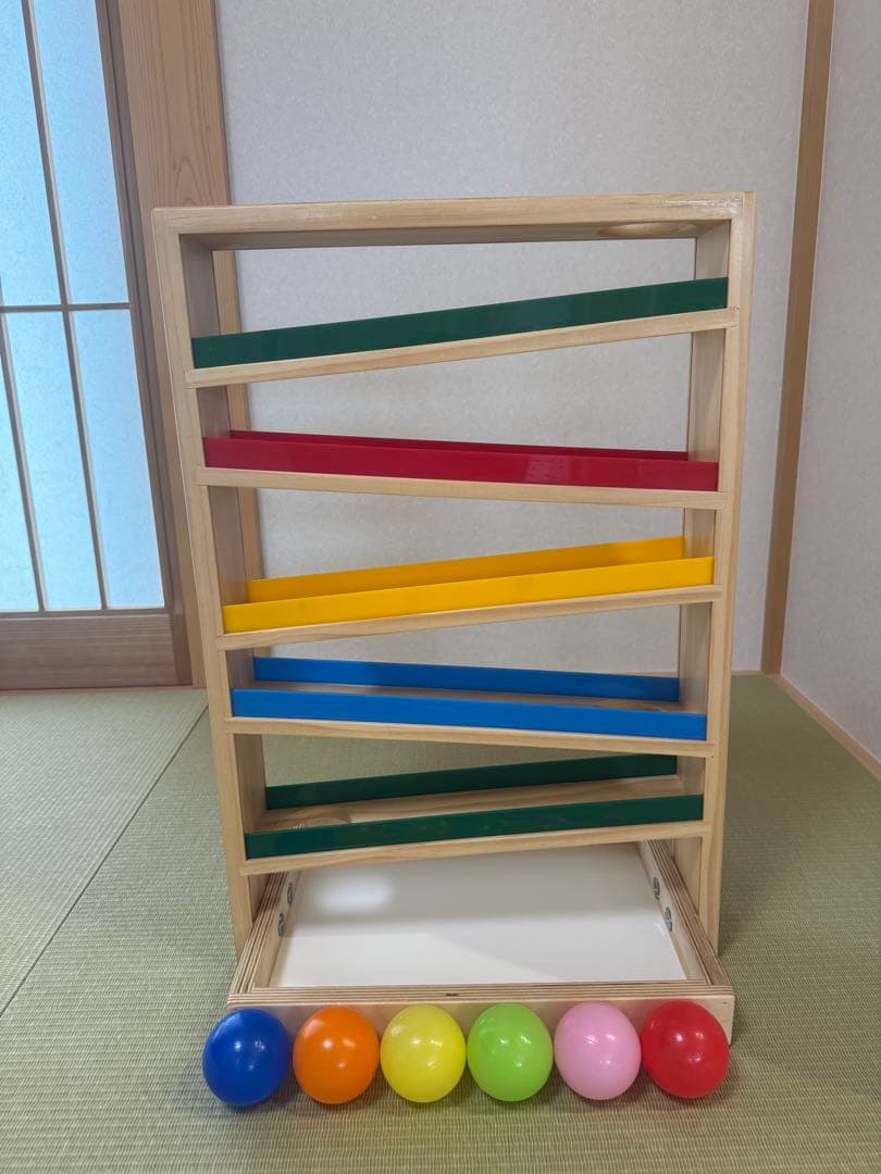TAG 木製 ボール転がし 知育玩具　モンテッソーリ